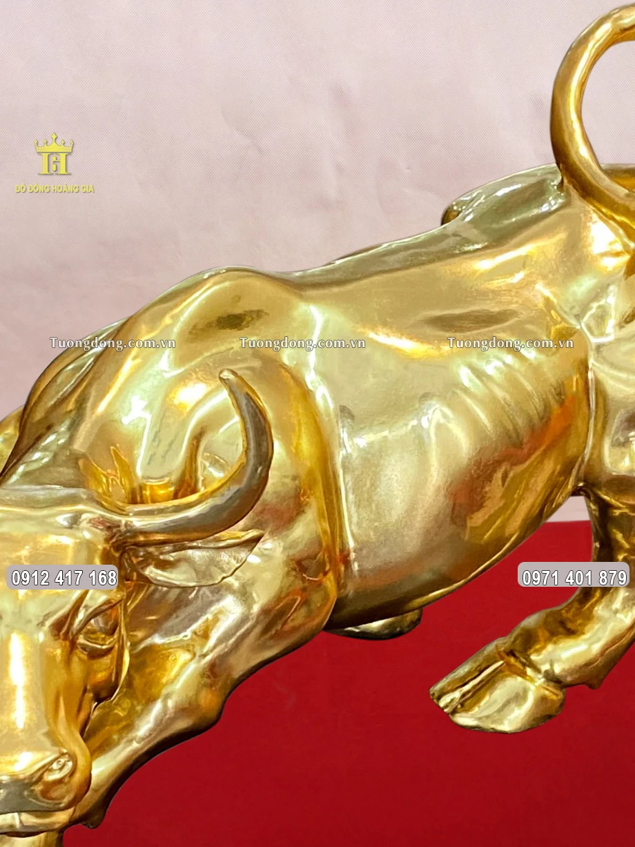 Đường nét cơ bắp của linh vật được chạm khắc sắc nét